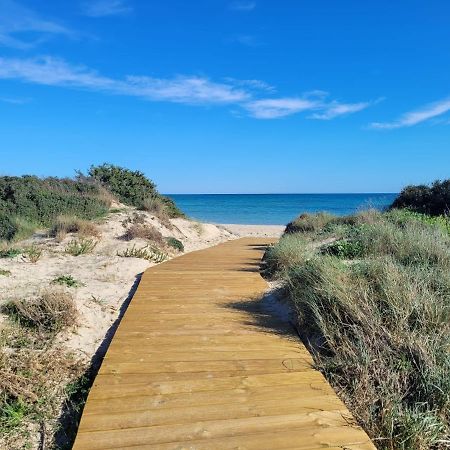 Appartamento Eleni 50M Spiaggia & Shopping Lido Marini Exterior foto